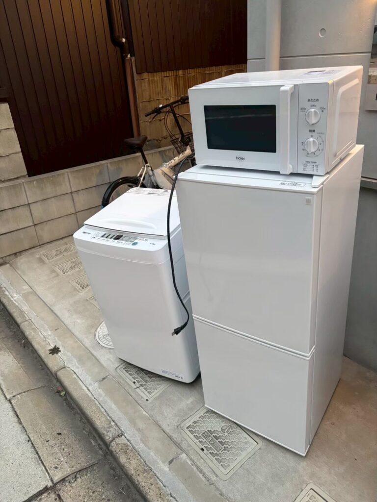 電子レンジの処分を不用品回収業者に依頼した時の事例②before